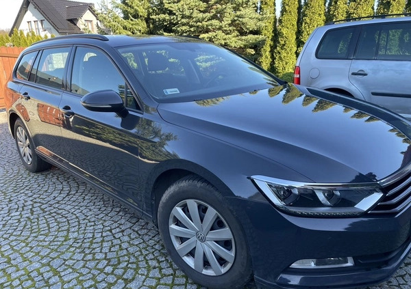 Volkswagen Passat cena 64900 przebieg: 209000, rok produkcji 2017 z Lubin małe 29